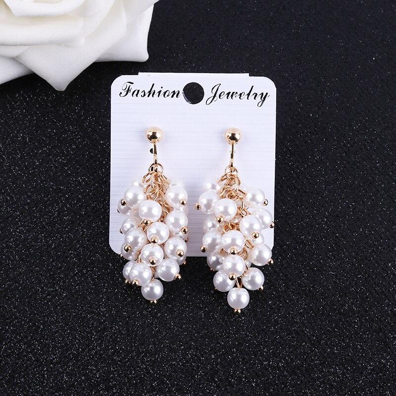 Trendy Simulated Pearl Clip On Earrings Grape Bunches Hanging Dangle Luxury Without Pierced For Female Wedding Party Ear Clip