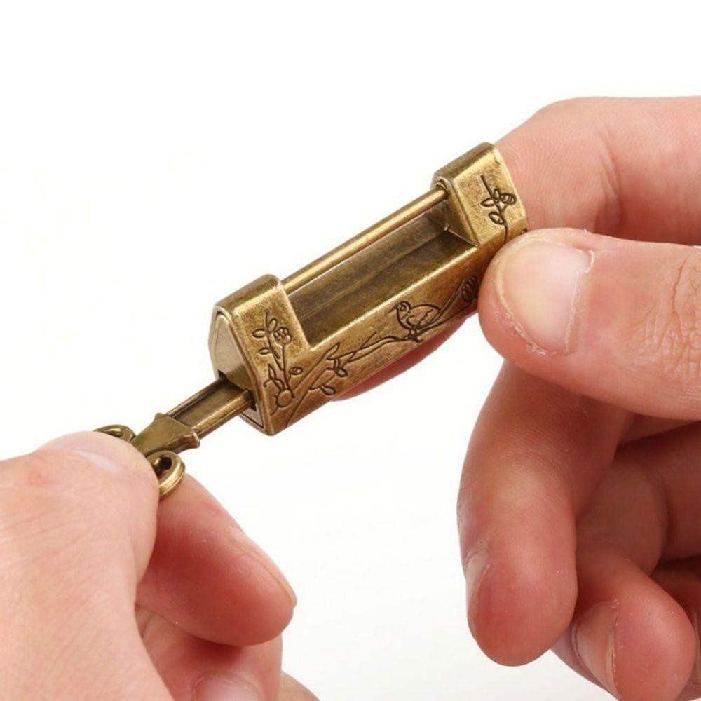 Old Style Brass Carved Flower Antique Locks Locks Lock and Key Padlock