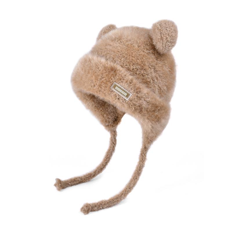 Женская вязаная шапка с милым медведем: Ветрозащитный, плюшевый, защищающий уши дизайн Lei Feng для осени и зимы.
