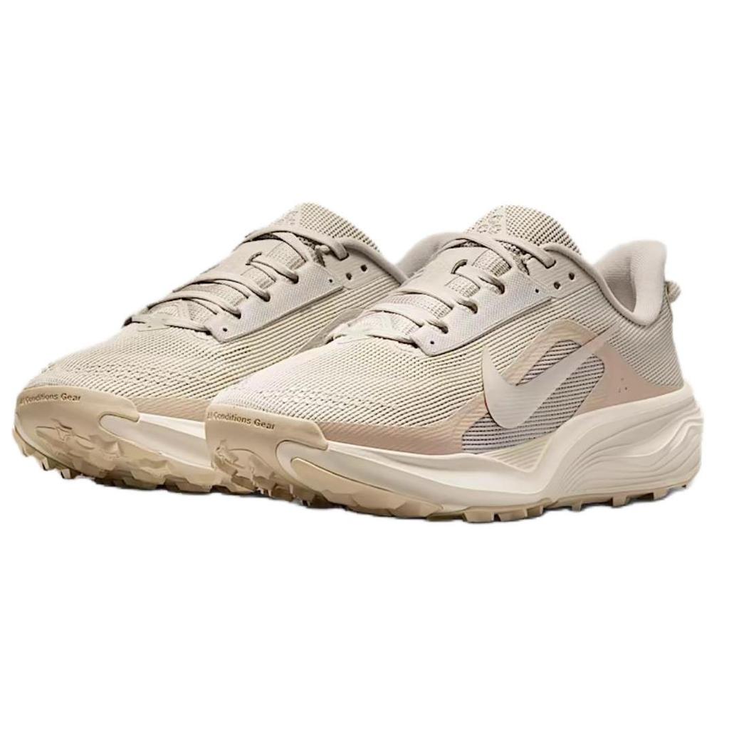 Nike ACG PEGASUS TRAIL Беговые кроссовки Женские Кремовый HV8121-200