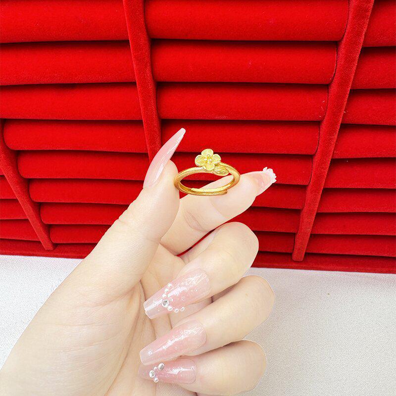 Изысканное открытое кольцо цвета песка и золота для женщин: Высококачественный нишевый дизайн, легкий роскошный стиль, стойкий цвет, имитация золота.