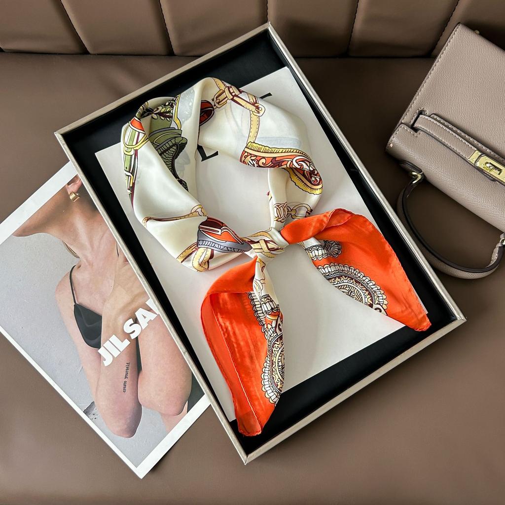 Шелковый шарф женский модный универсальный высокий смысл 70 квадратный шарф защита шеи шарф ретро шарф сумка