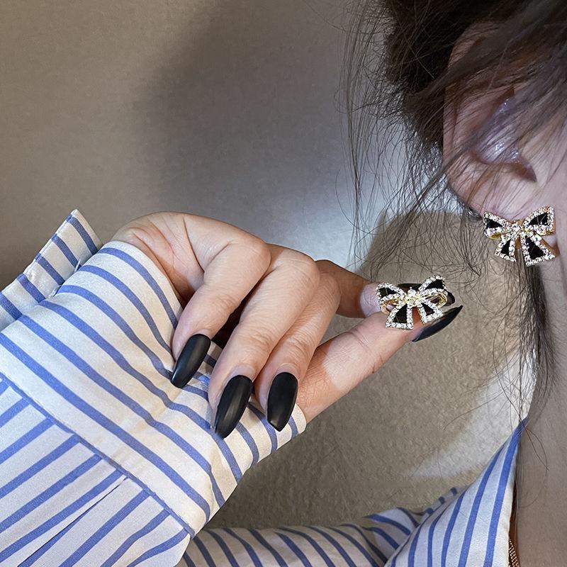 Trendy Inlaid Bowknot Stud Earrings For Women Personality Unique Design Earrings Wedding Jewelry Birthday Gift