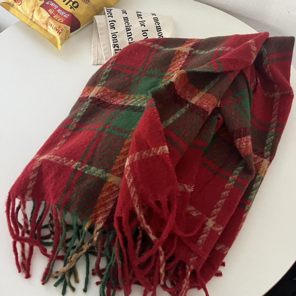 2024 Red Plaid New Year Scarf: High-End Christmas Style, Warm Retro Shawl Neck Warmer for Women and Students