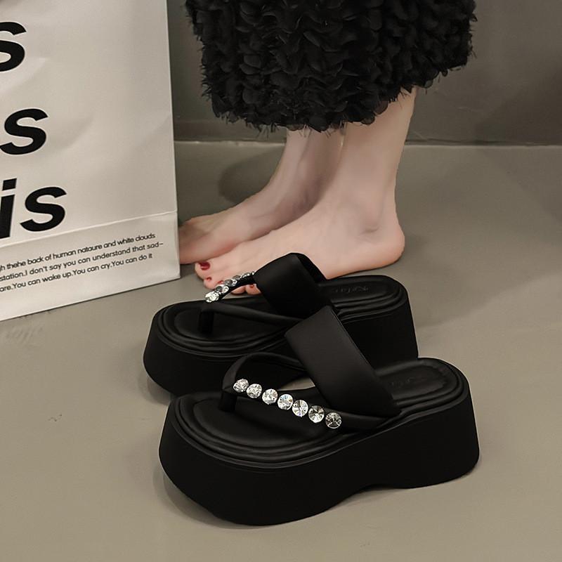 Stylish Thick Sole Women's Flip Flops Summer Casual Wedge Sandals In Black Color
