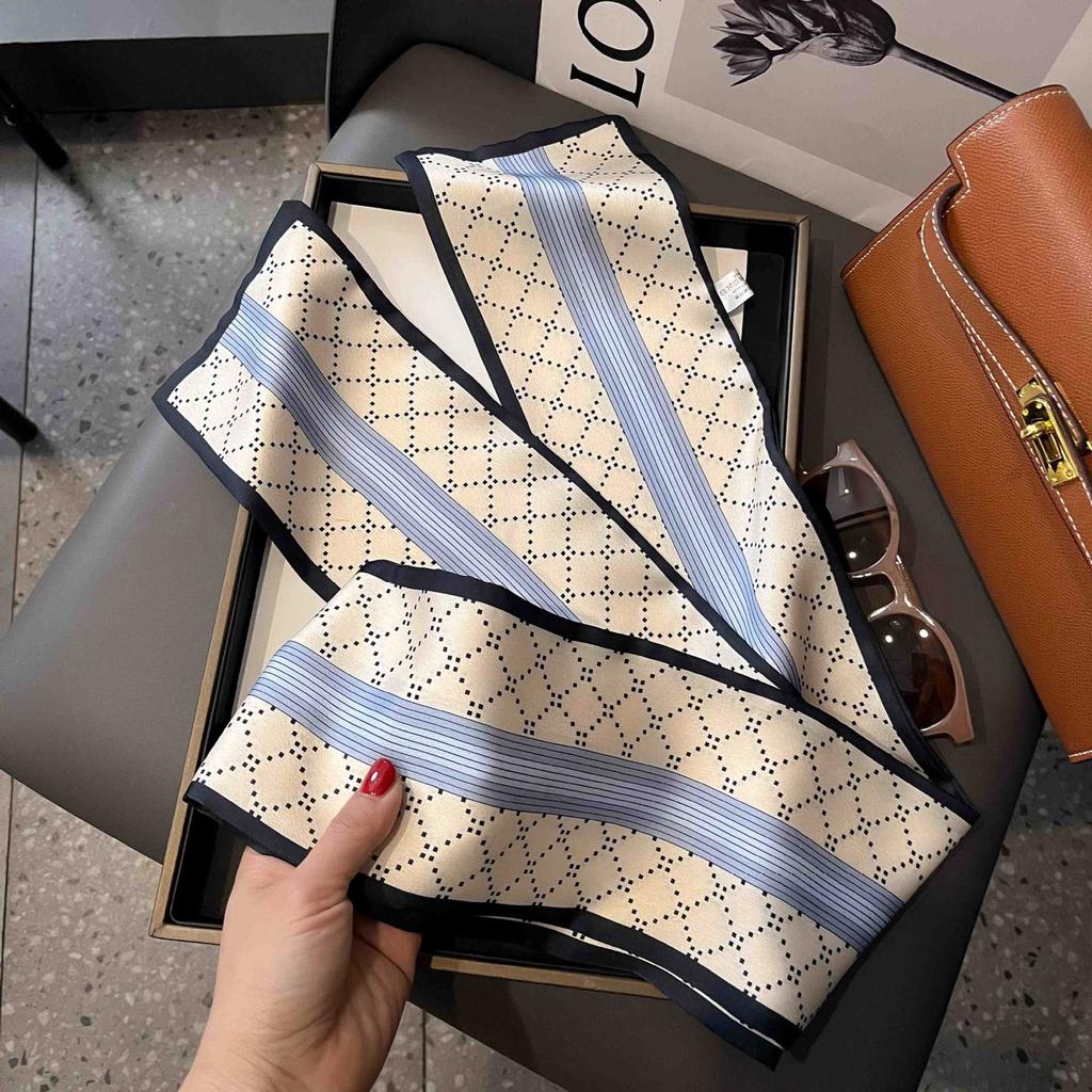 Silk scarf women's high-end sense, thin in winter, versatile in winter, suit, thin and narrow neck protection, scarf, new long and small scarf.