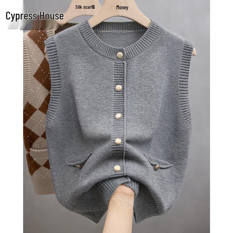 Женский вязаный жилет с круглым вырезом