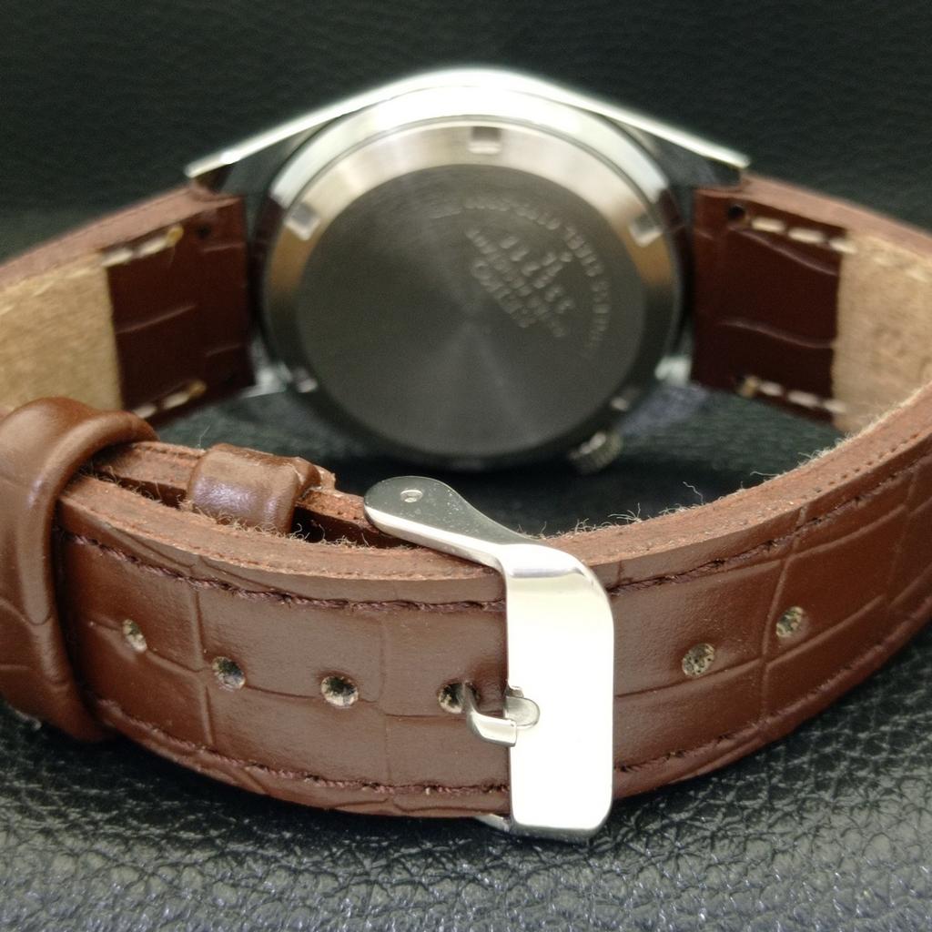 ВОССТАНОВЛЕННЫЕ МУЖСКИЕ ЧАСЫ SEIKO 5 AUTOMATIC, СДЕЛАНО В ЯПОНИИ, КРАСНЫЙ ЦИФЕРБЛАТ, ИЗГОТОВЛЕНЫ НА ЗАКАЗ a440121-2 QV90-a440121