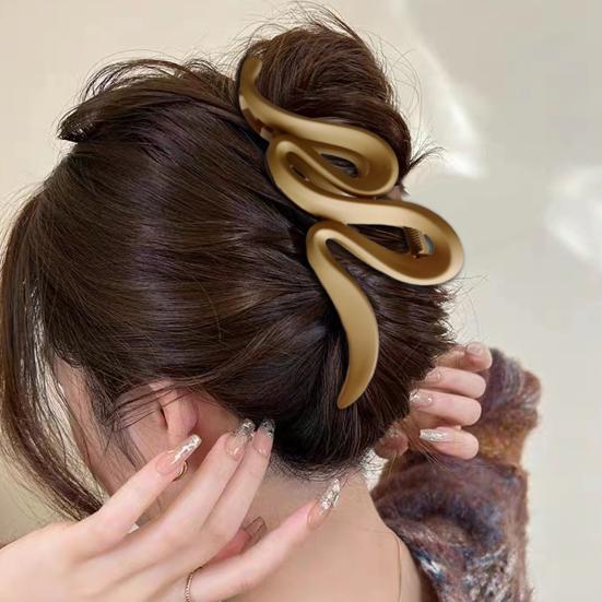 Коготь для волос в форме змеи, матовая текстура, большая заколка для волос, сильный захват, коготь для затылка, зажим для волос в форме акулы, душ, инструмент для укладки волос