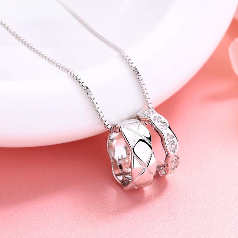 Creative ring necklace Women's double ring Simple temperament Clavicle chain Niche item jewelry Commemorative gift