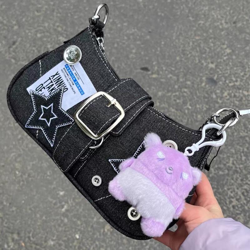 Модная сумка-цепочка из денима Crescent — модная и универсальная для миллениалов