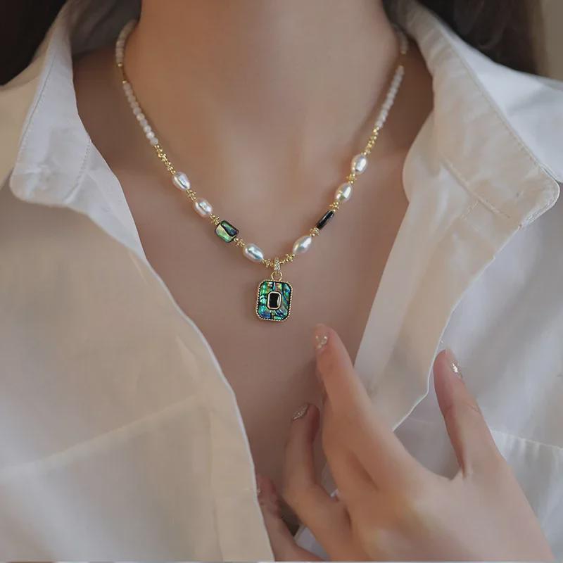 Women's Freshwater Pearl Abalone Pendant Necklace - Light Luxury, Elegant Horseshoe Design