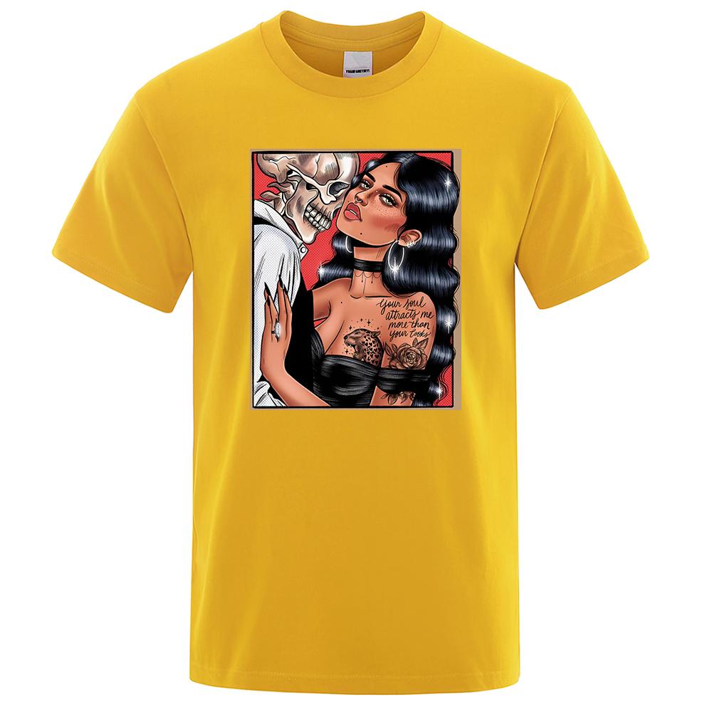 Крутая девушка с татуировками влюбляется в скелет футболка мужская хлопковая футболка большого размера с коротким рукавом с рисунком дышащая футболка