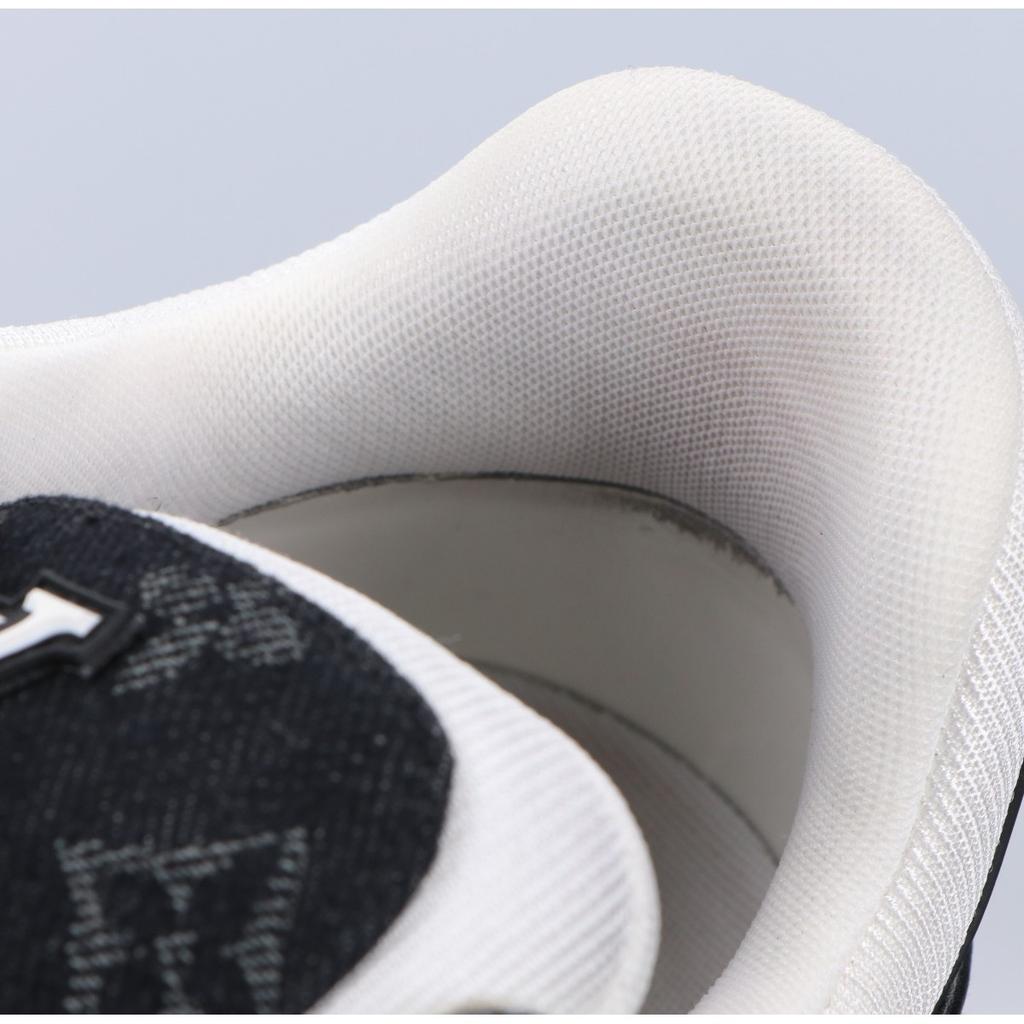 LOUIS VUITTON 1A9JGF LV Trainer Monogram Denim and Grained Calf Leather Sneakers shoes 8 1/2 blackUsed