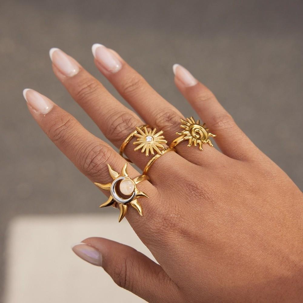 Metal Smooth Sun Ring Spiral Hand Ornament Classic Finger Rings  Women