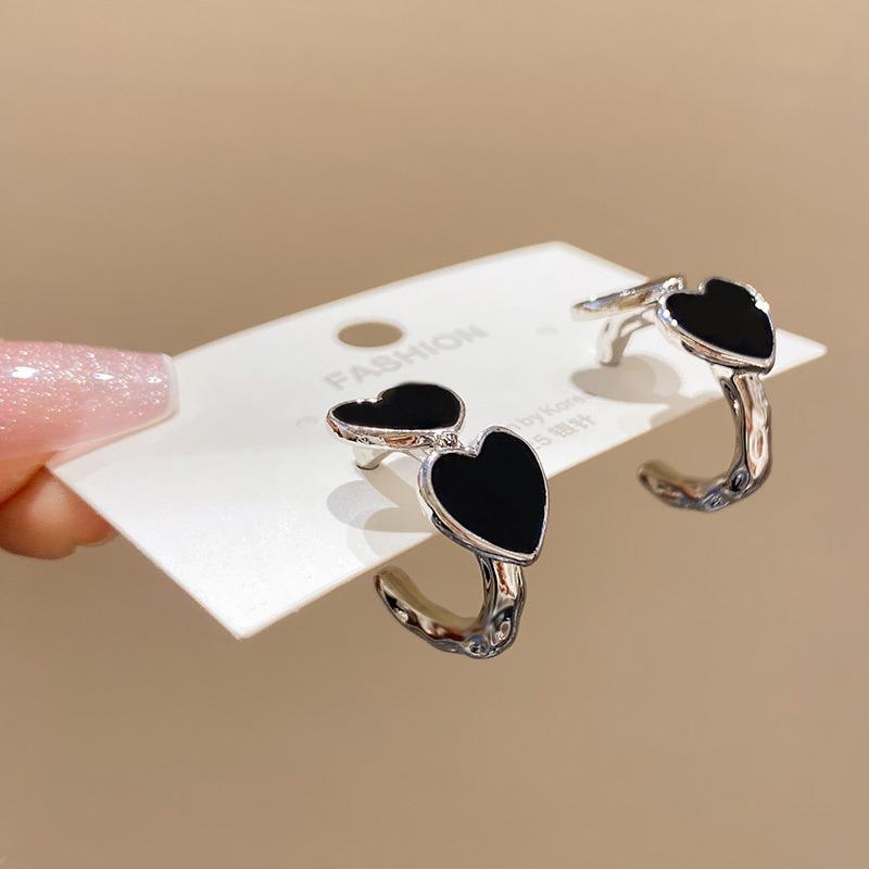 Новые серьги-гвоздики в форме сердца, темно-сладкие, холодные, черные, с капельной глазурью, женские ретро-украшения для ушей