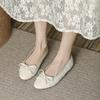 Модные удобные женские туфли Xiaoxiangfeng Ballet Flat Bottom Casual Single Shoes Women's 2024 New Lambskin Round Head Splice Bow