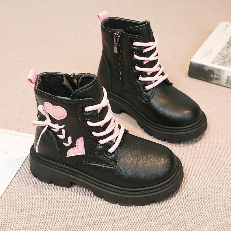 Girls Fashion Leather Boots Thick Bottom Children Princess Boots Soft Breatheable Color Matching Love Patch Kids Catwalk Boots