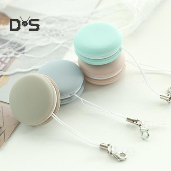 2Pcs Fingerprint Eraser Balls for Screens Washable Reusable Screen Cleaner Portable Fingerprint Proof Screen Cleaner Smartphones Tablets TVs Glasses