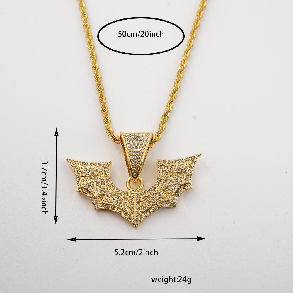 Hip-hop new full-diamond alloy bat-shaped pendant for men's necklace. Trendy and unique accessory for the European and American style.