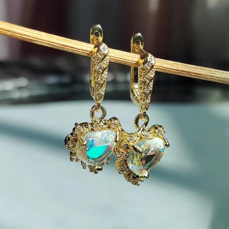 Новые роскошные градиентные цветные серьги с цирконием в форме сердца для женщин и девочек, модные серьги золотого цвета, вечерние ювелирные аксессуары
