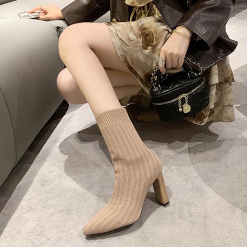 Новые женские осенние вязаные эластичные короткие сапоги на толстом каблуке