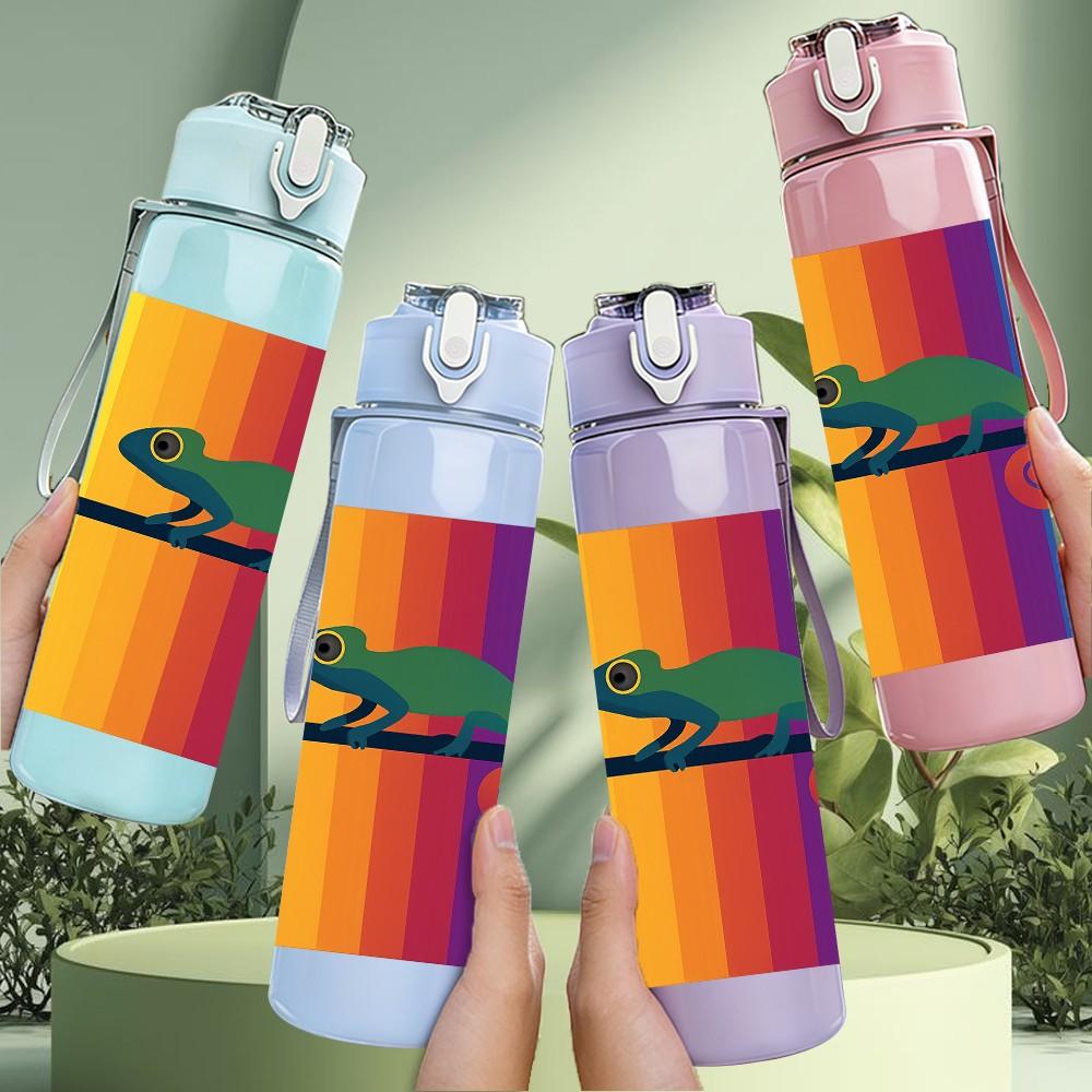 1PC Rainbow Chameleon Lizard Print 750ml Color Plastic Sports Water Bottle Leakproof Flip Straw Lid Suitable for Sports Office Home Use
