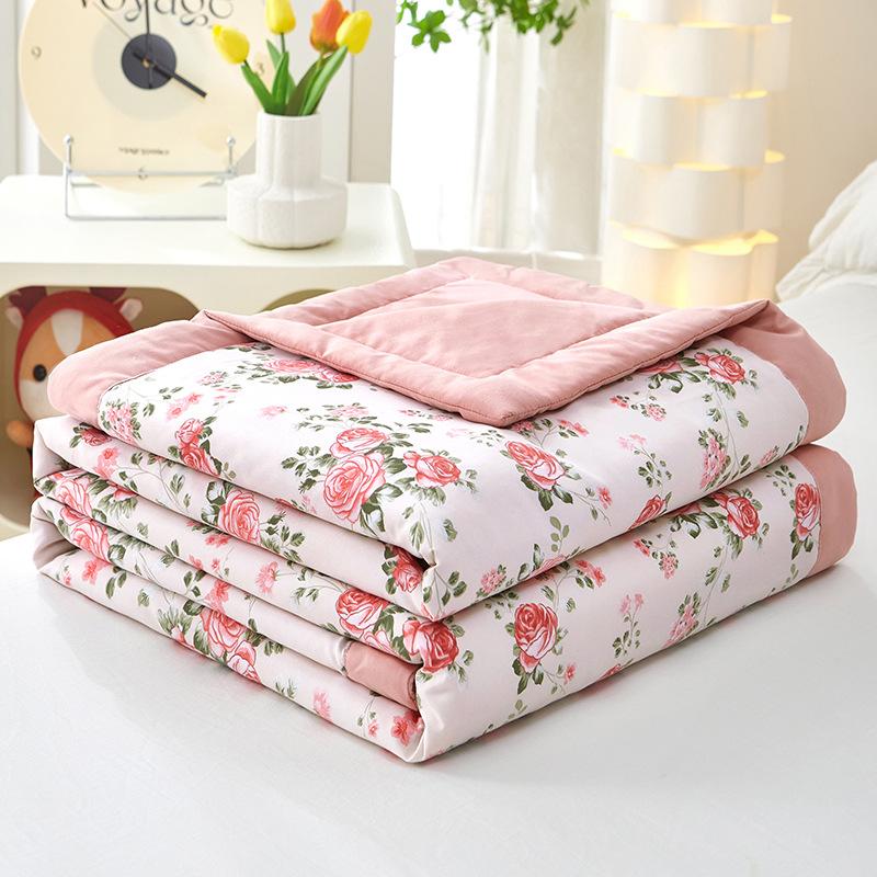 Summer Cool Thin Quilt Machine Washable Soft Skin Friendly Blanket for Adult Bed Comforter Air Conditioning Four-season Quilt