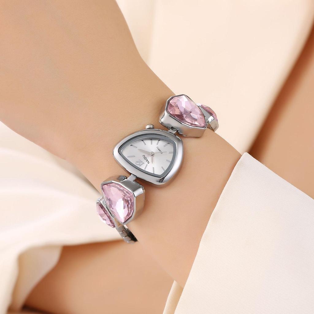 Irregular Shape Casual Easiest for Match Vintage Quartz Watch for Daily Wear Women's Gemstone Crystal Bracelet Watch