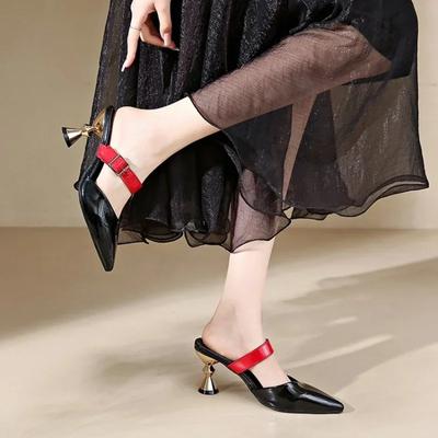 Размер 35-42 Женские Мюли на Каблуке-рюмочке Золотые Клепки Острый Носок Летние Сандалии Бежевые Женские Повседневные Туфли на Среднем Каблуке Роскошные