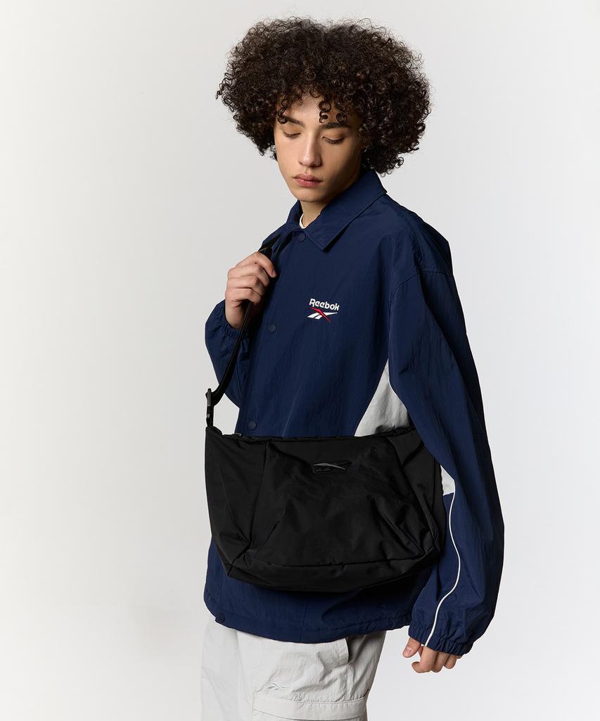 Reebok Векторная сумка через плечо - Черная