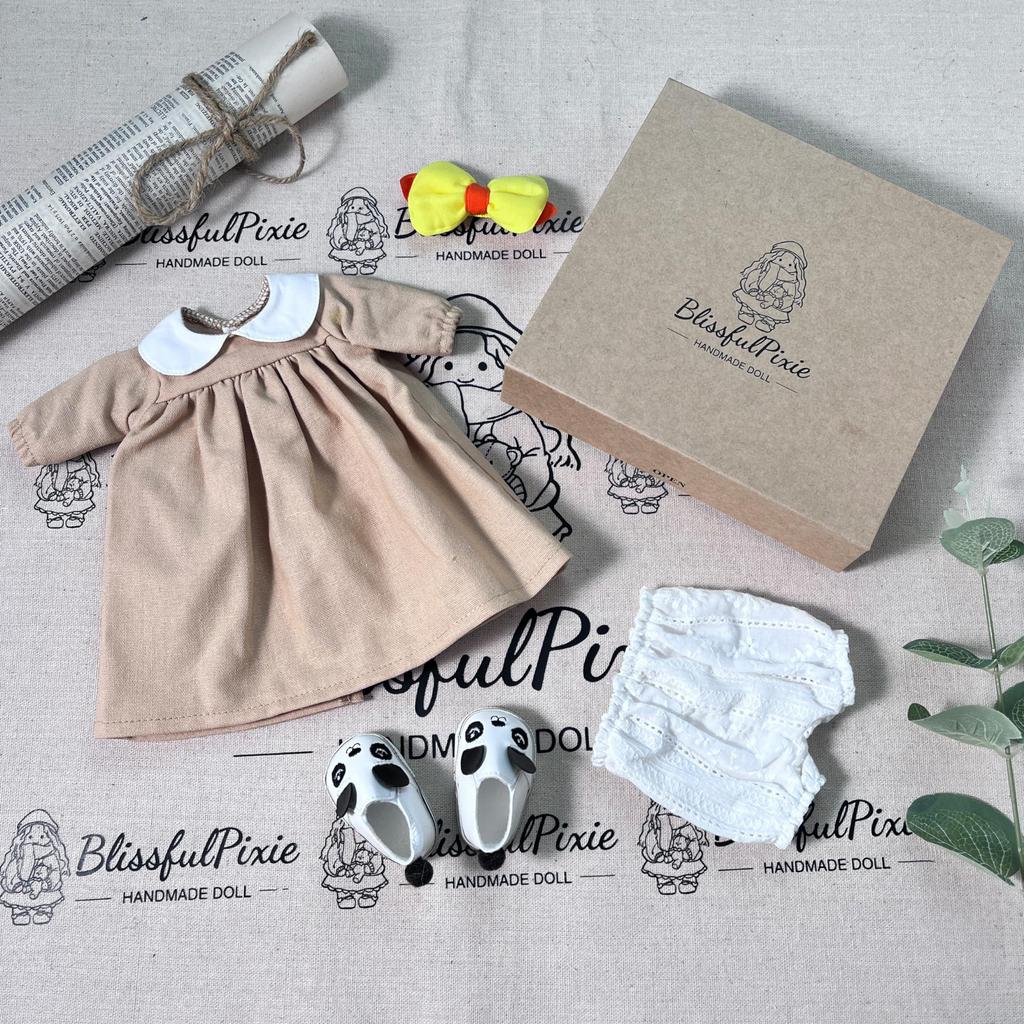 BlissfulPixie Одежда для куклы Вальдорф ручной работы 30 см Набор одежды в красивой коробке Рождественский подарок на день рождения для девочек - Ада Аксессуары для одежды