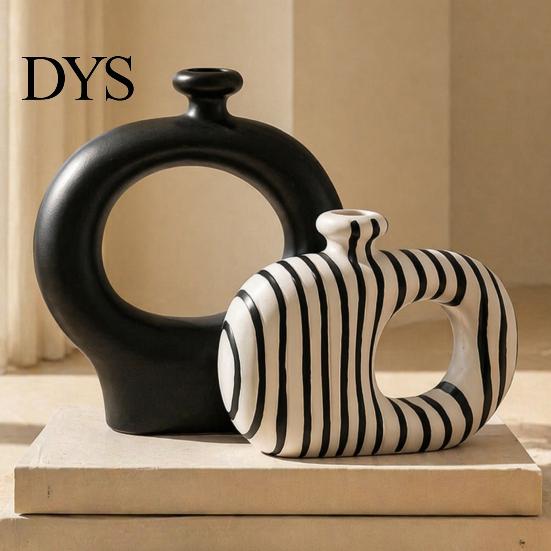 Artistic Hollow Rope Vase Minimalist Resin Flower Vase, Circle Art Modern Floral Dried Arrangement Holder for Home Living Room Bedroom Table Ornament