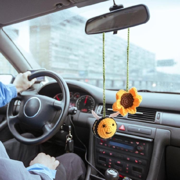 Automotive Charms Knitted Decors Crochet Bees Sunflower Pendant Car Rearview Hanging Ornament Gift for Friend