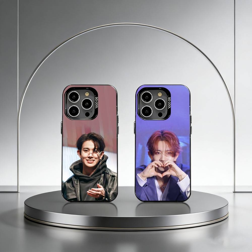 Чехол для телефона H-Heeseung L-Lee для iPhone 17,16,15,14,13,12,11 Plus,Pro Max,XS,Разноцветный Серебристый Черный Чехол