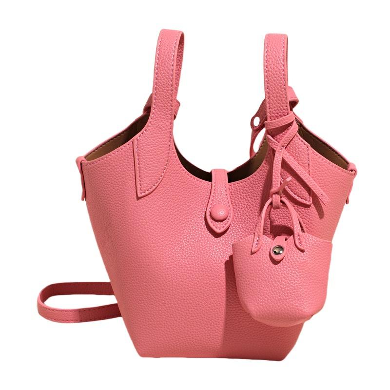 2025 New Spring and Summer Women's Bucket Bag Versatile Classic Vegetable Basket Premium Texture Niche Women's Bag Handbag Bag