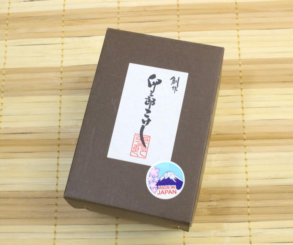 Usaburo Kokeshi Spring Сделано в Японии.