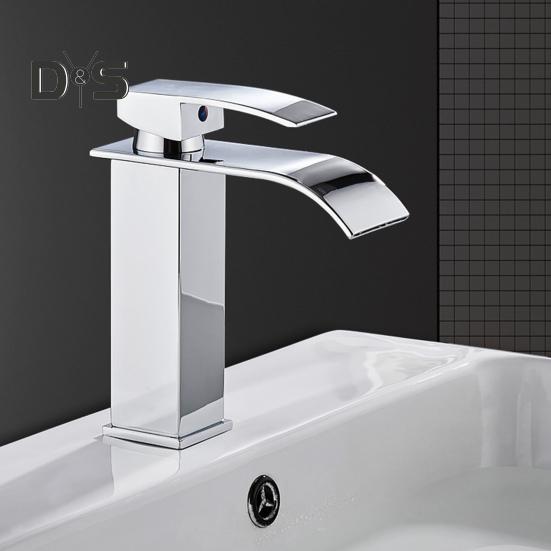 Водопадный смеситель для ванной комнаты с одной ручкой управления, современный дизайн, простая установка, смеситель для умывальника с водопадным изливом