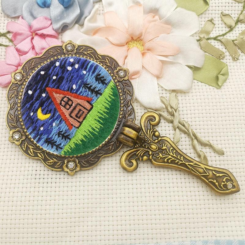 DIY Retro Embroidery Folding Makeup Mirror Kit: Beginner-Friendly Cute Ancient Style