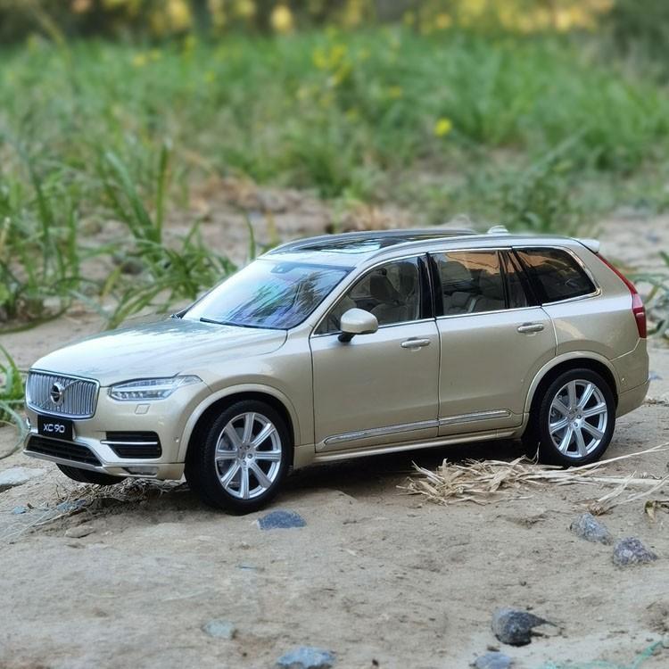 New 1:18 Volvos XC90 SUV Alloy Car Model Diecasts Metal Toy Vehicles Car Model Simulation Collection Childrens Gifts Decoration
