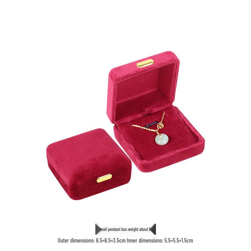 Бархатная шкатулка для украшений с золотой пряжкой и закругленными углами для колец, ожерелий и браслетов