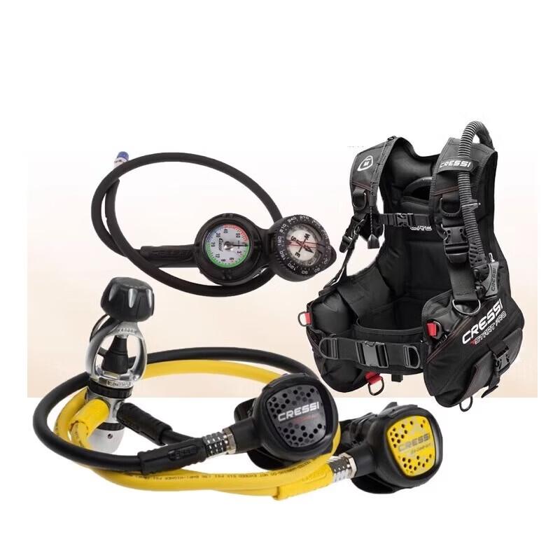 Cressi STARTPRO Scuba Diving BCD Set with Regulator & Triple Gauge