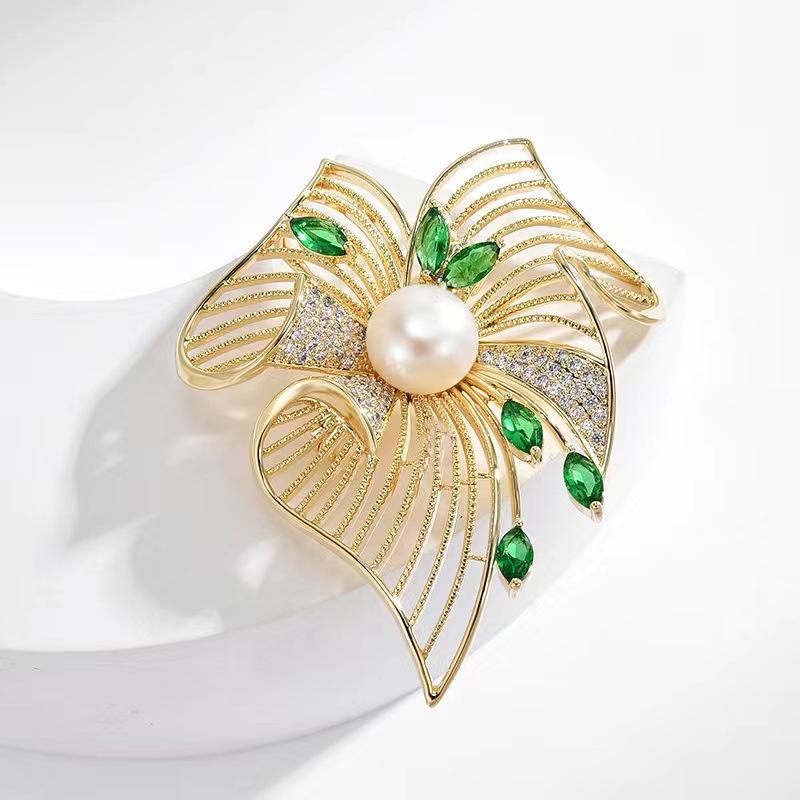 Pearl Flower Brooch, High-End Female Exquisite Luxury Temperament, Corsage Suit, High-End Sense Of Suit