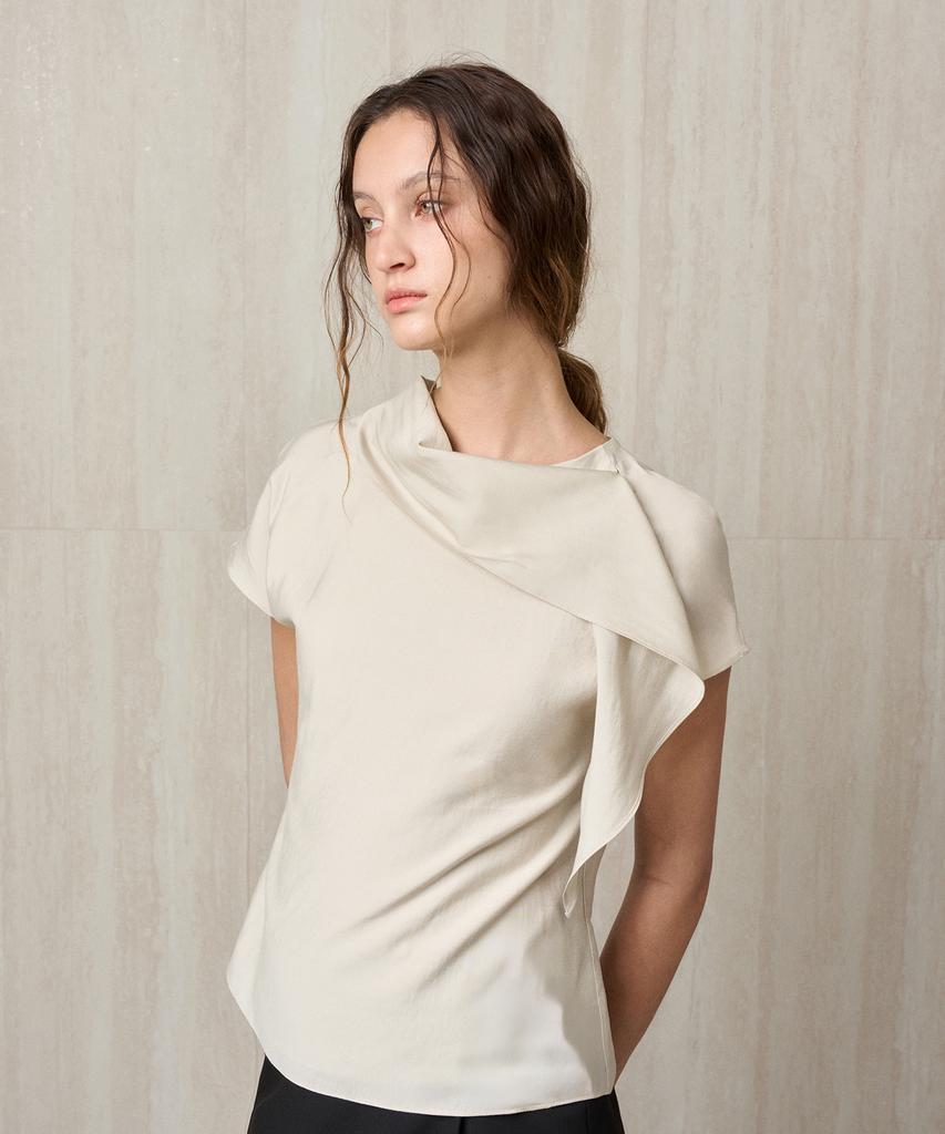 RE RHEE Scarf-Detail Blouse Milk Tea