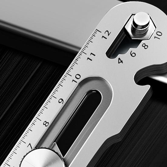 Универсальный резак с поворотным замком. Прочный универсальный резак из нержавеющей стали. Выдвижной ящик с защелкивающимся лезвием.