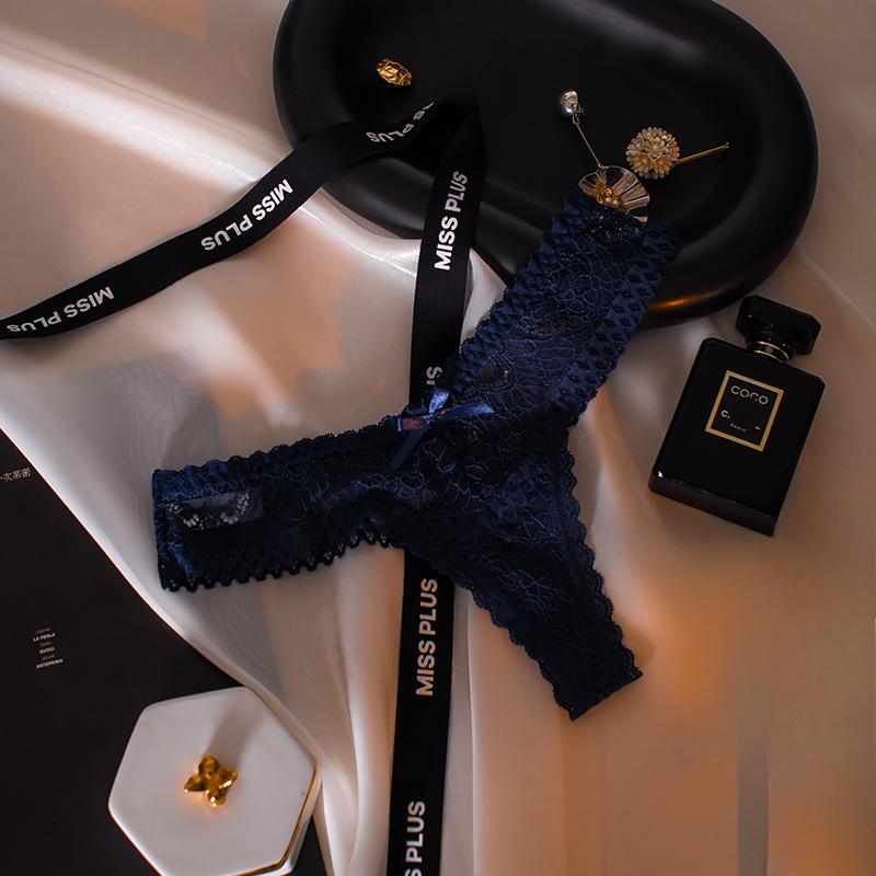 Sexy Lace Briefs Thong Women's Hollow Bow Breathable Hot Low Waist Underwear Sports Peach Buttocks T Panties