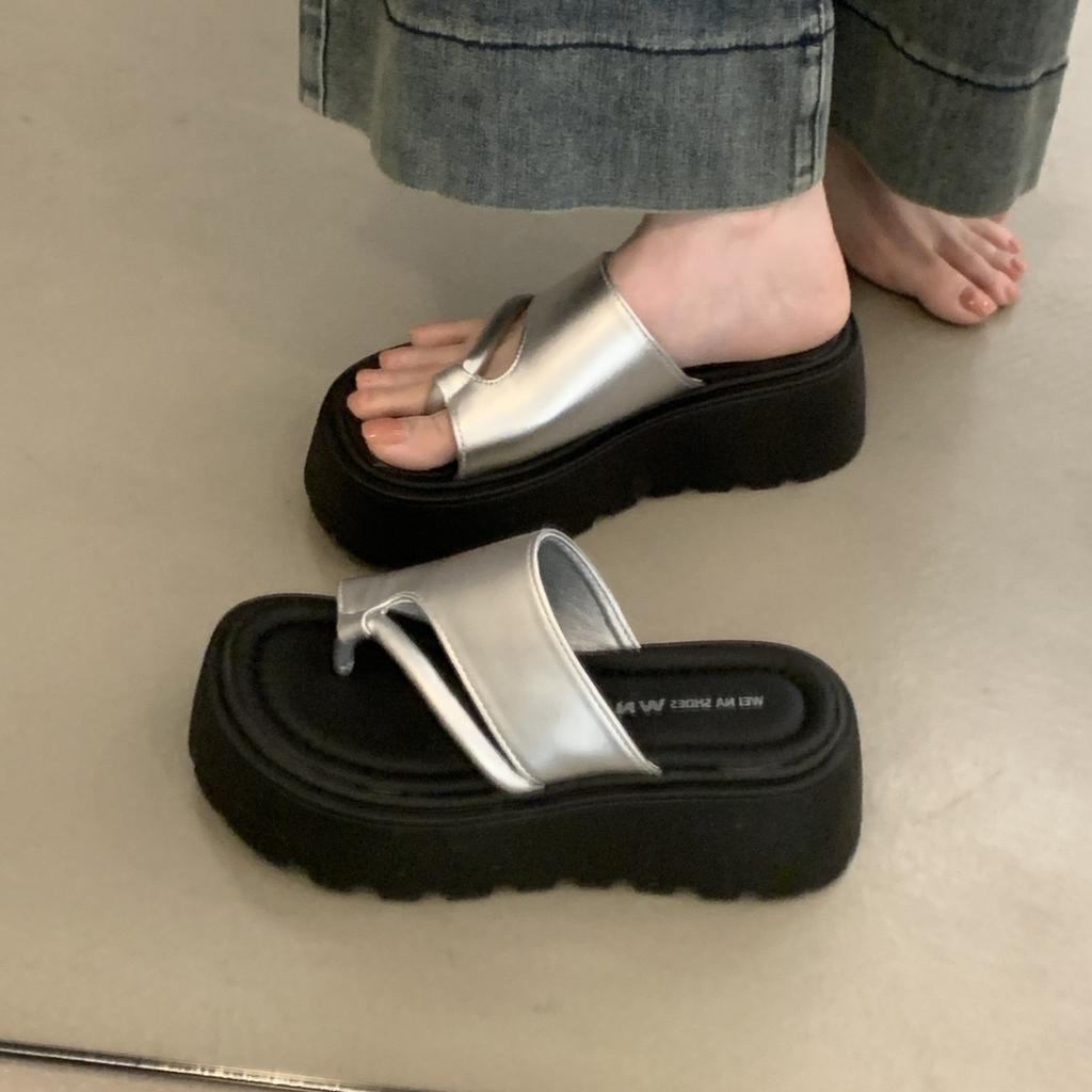 Набор с утолщенным дном для увеличения роста, носочные прохладные тапочки, женская летняя обувь, новые модели 2025, не утомляют ноги, высококачественные модные пляжные шлепанцы