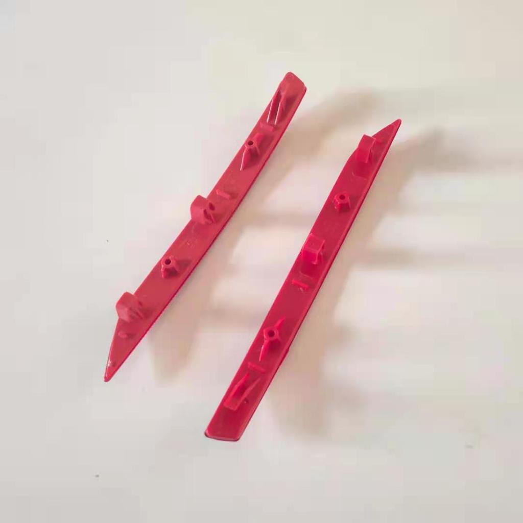 Красный светоотражающий лист для BMW 3 серии F35 (Номера деталей. 63147400209, 63147400210)