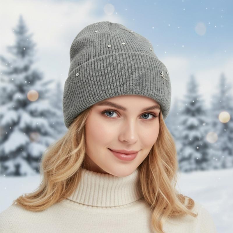 Acrylic Fibre Knitted Brimless Hat with Rhinestones Decors Winter Warm Skull Cap For Women Teens Girl Daily Outfit