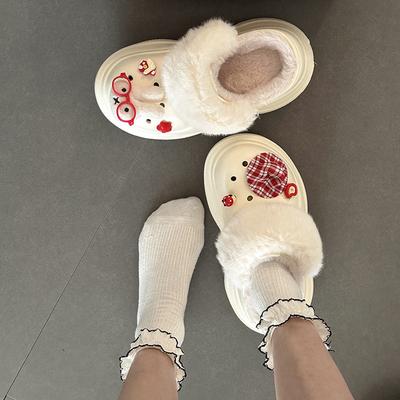2025 осень и зима новая милая мультяшная обувь с дырочками платформа кролик Миффи увеличивающие рост пушистые туфли женские уличные хлопковые тапочки